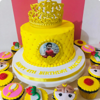 Mackyn Princess Custom Cake