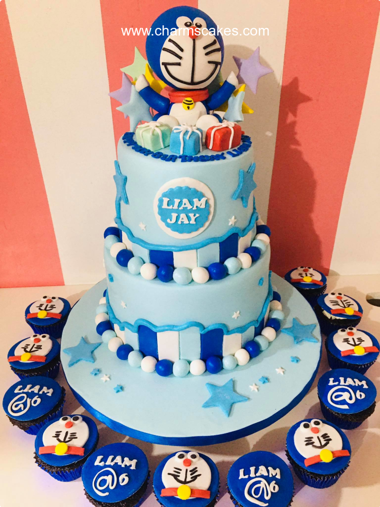 Doraemon Face Cake