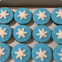 Snow Cupcakes Frozen Custom Cake