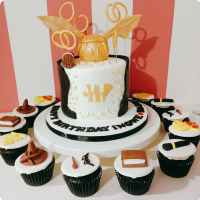 Inowe Harry Potter Custom Cake