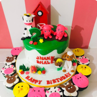 Farm Shann Jungle Safari Custom Cake