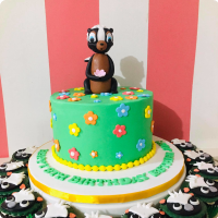 Esther's Pet Jungle Safari Custom Cake