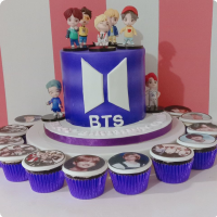 Chloe's BTS Kpop Custom Cake