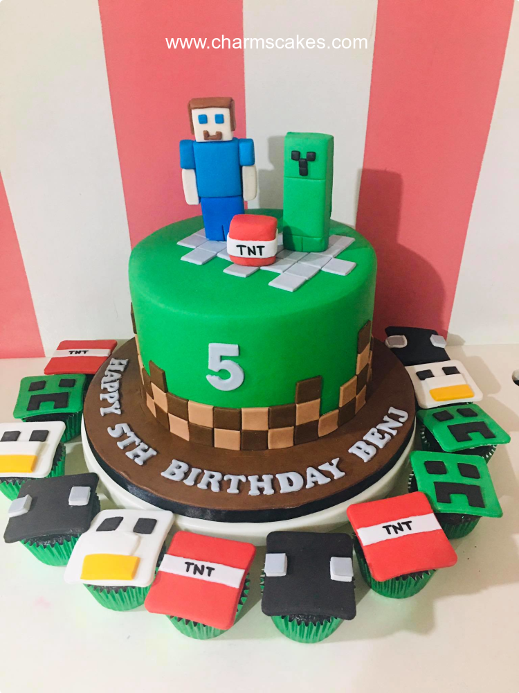 Benj's Minecraft Custom Cake