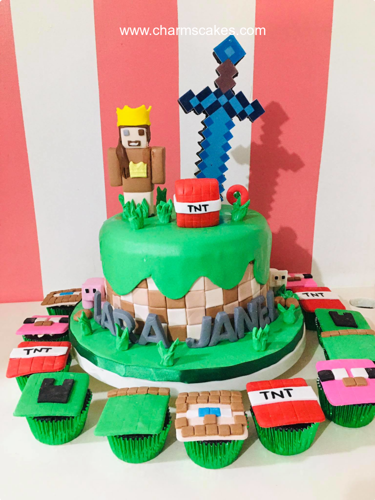 My mom make a easy Minecraft cake lol : r/Minecraft