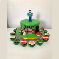 bolo minecraft simples #bolodecorado #bolominecraft #festaminecraft   Minecraft birthday cake, Easy minecraft cake, Thomas birthday cakes