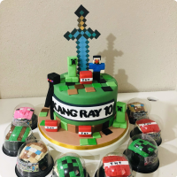 Kang Ray Minecraft Custom Cake