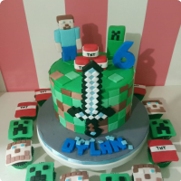 Oylan Minecraft Custom Cake