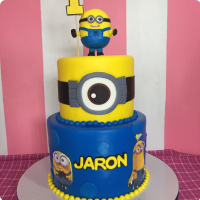 Minions Cakes