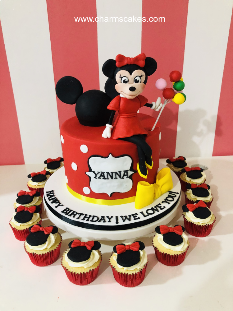 MInnie's Balloon Minnie Mouse Custom Cake