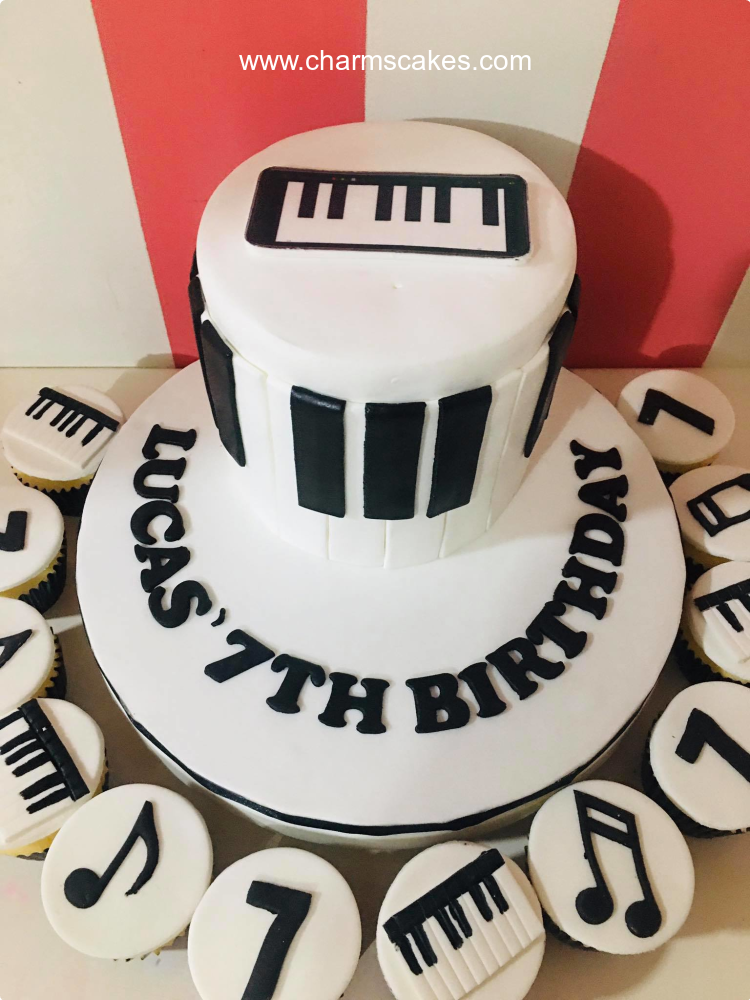 Piano App Music Custom Cake