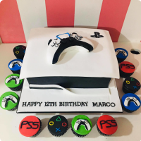 4” Playstation cake – SOSOBAKED