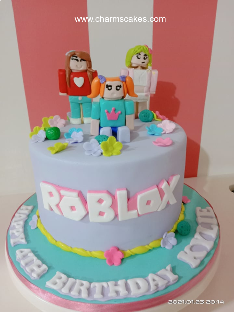 Roblox themed cake - Decorated Cake by Fondantfantasy - CakesDecor