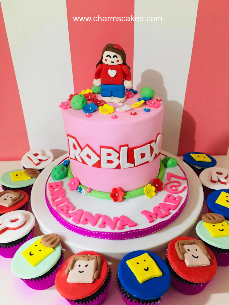 Roblox pink cake! #robloxcake - Wooden Bakery - Lebanon