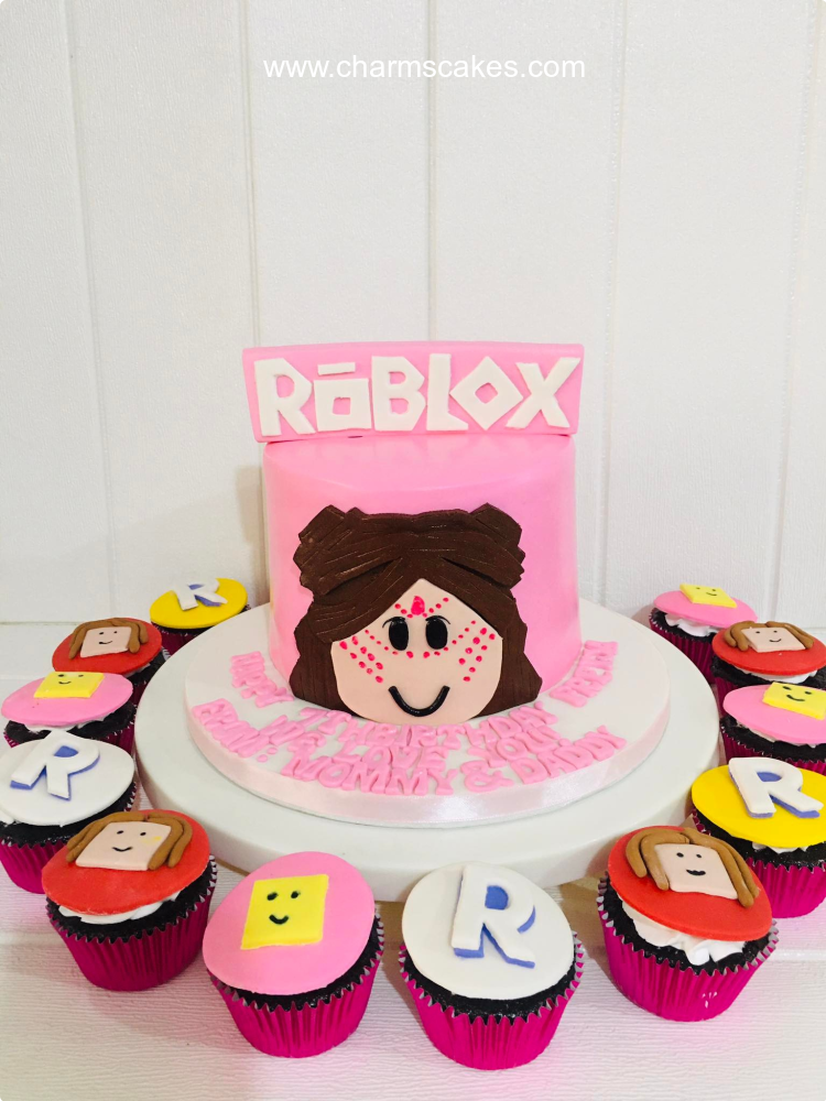 Freya's Roblox Custom Cake