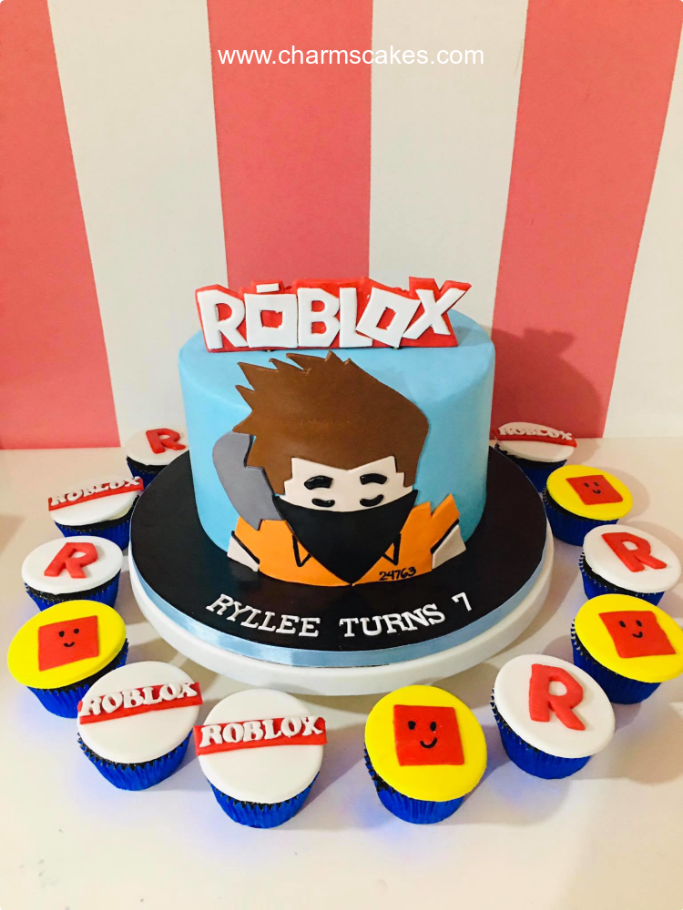 Ryllee's Roblox Custom Cake