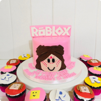 Freya's Roblox Custom Cake