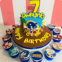 Dwane Sonic Super Sonic Custom Cake