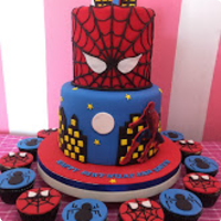 Spider Man (Buildings) Spiderman Custom Cake
