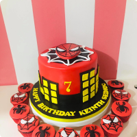 Kienth Spiderman Custom Cake