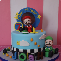Mario Kart Super Mario Custom Cake