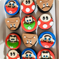 12 Mario Cupcakes Super Mario Custom Cake