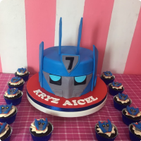 Kryz Aicel's Transformers Custom Cake