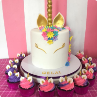 Unicorn (Gelai) Unicorn Custom Cake