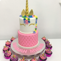 Unicorn (Mharri) Unicorn Custom Cake