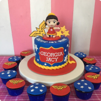 Wonder Woman Cakes