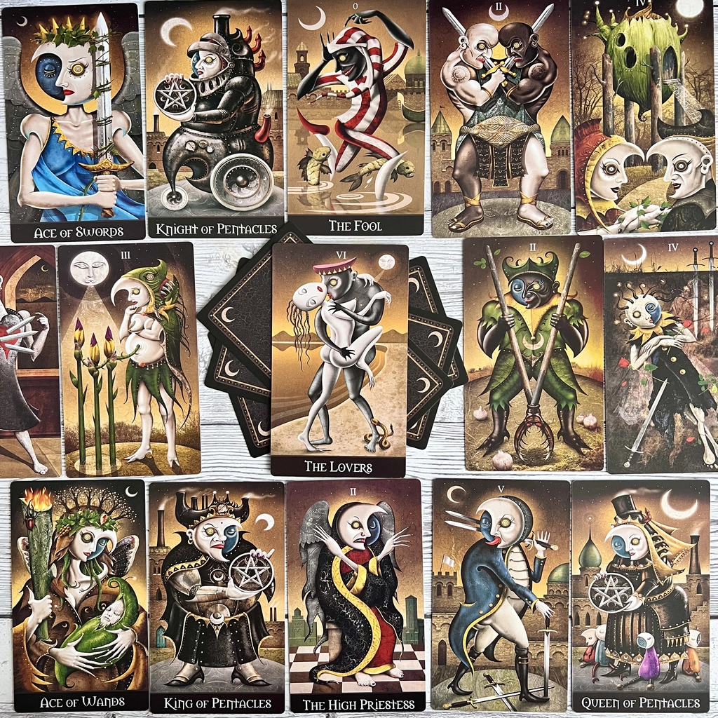 Таро Deviant Moon Tarot
