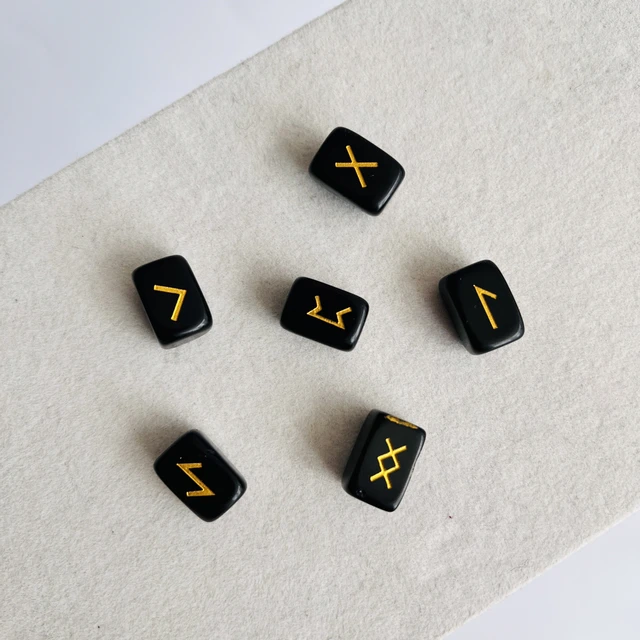 Магічні руни - обсидіан charmy com ua