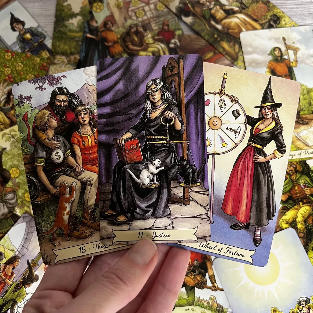 Карти Таро Everyday Witch Tarot