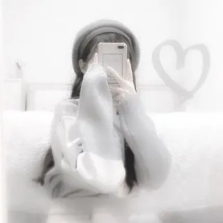 「𝚈 𝚄 𝙸 𓂃◌」のユーザーアイコン