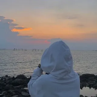 「.」のユーザーアイコン