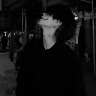 「成 瀬 .」のユーザーアイコン