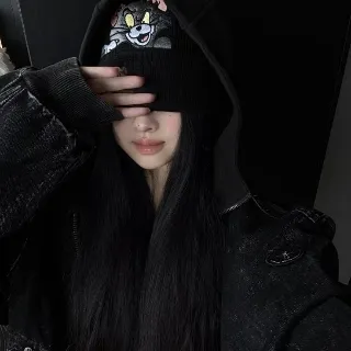 「RIKO🎧𓈒 𓂂」のユーザーアイコン