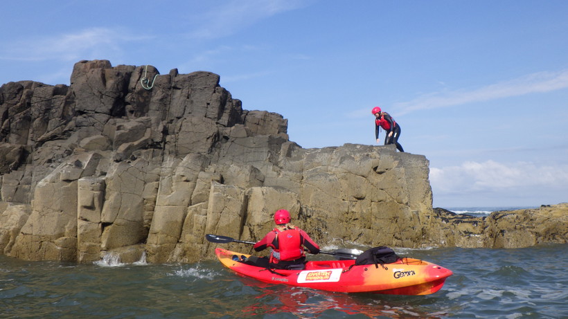 Kayak Costeering