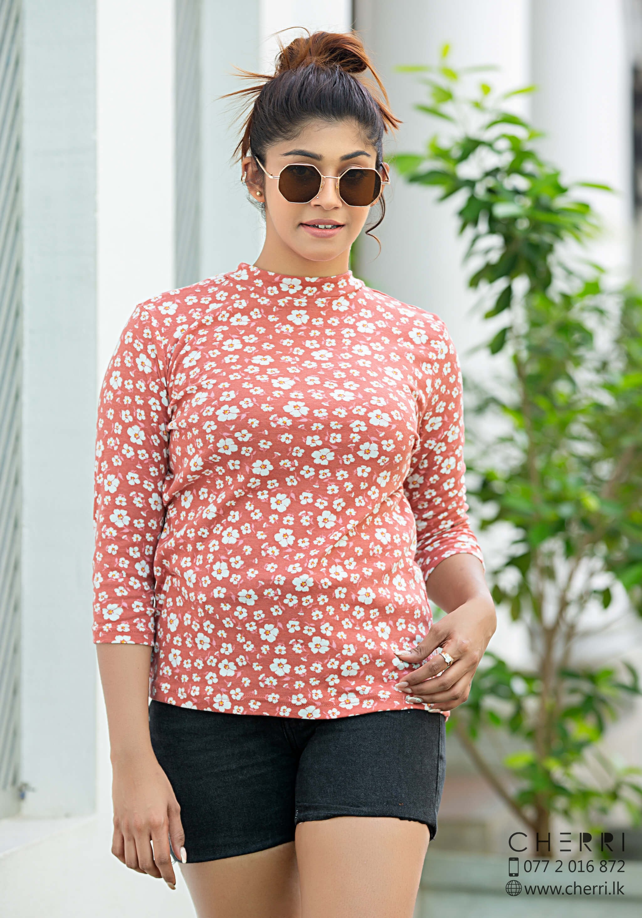 Half sleeve high neck rib top blush brown Cherri