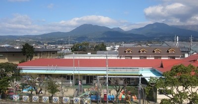 認定こども園　白百合保育園