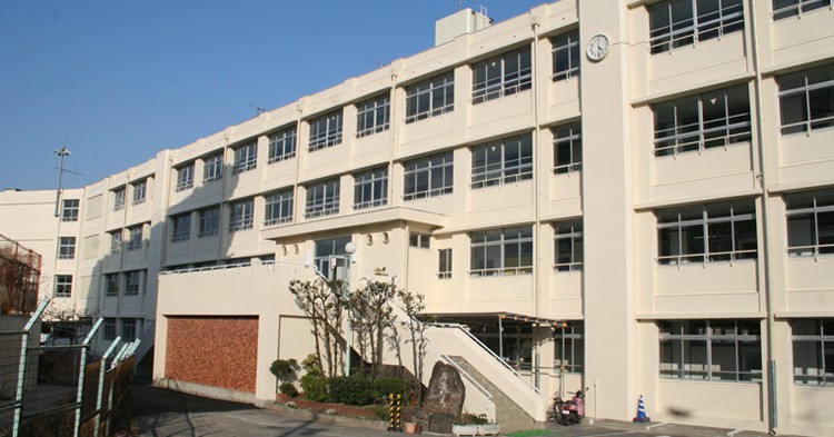 羽曳野市立高鷲南幼稚園