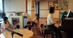 Dr.MOM Nursery School