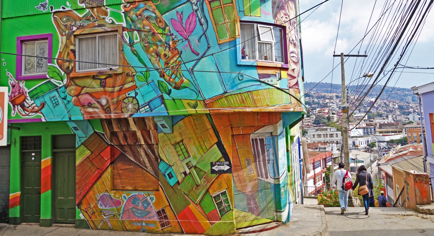 street art tour valparaiso