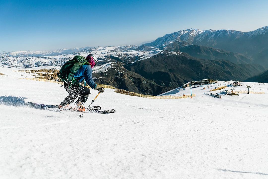 No olvides tus gafas de Sol para deportes en la nieve - Blog a primera vista