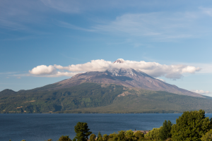 Visita el Volcán Osorno y descubre los entornos mágicos del sur de Chile