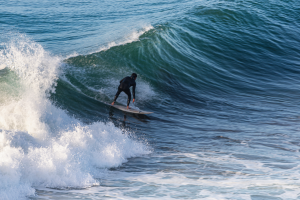 Surfen in Chile: 7 Ziele mit perfekten Wellen