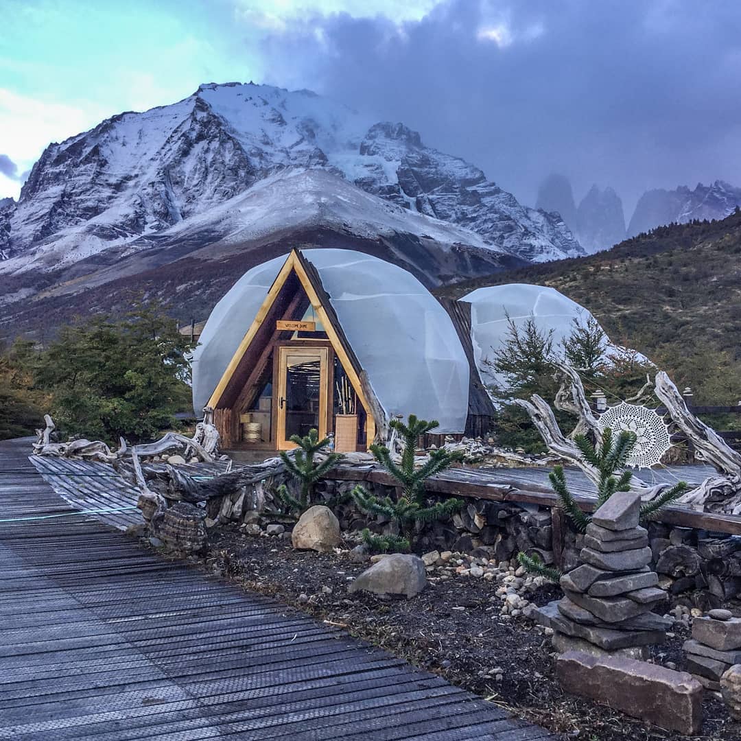 Ecocamp-Kuppeln an einem kalten Tag in Torres del Paine