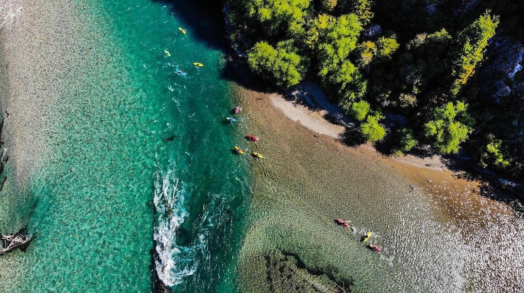 Aniol with other kayakers on the Futaleufú river