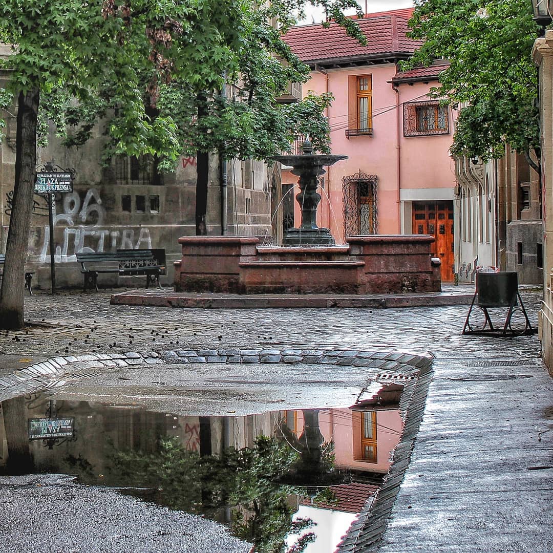 Plaza Libertad de Prensa, Concha y Toro neighborhood, Santiago Heritage Route