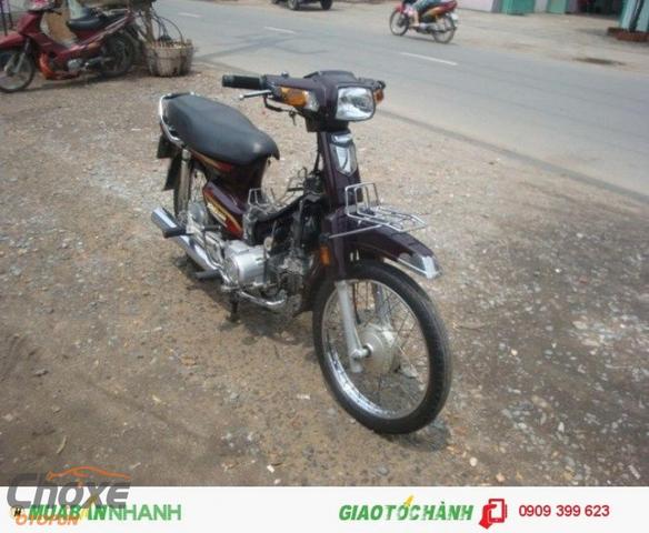 Ngắm huyền thoại Honda Dream 2004 còn zin phát giá 38 triệu đồng